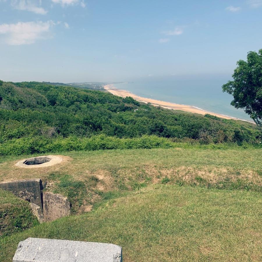 Gite "Au P'Tit Tourois" De Plain-Pied Tout Confort Avec Veranda Proche D'Omaha Beach Et De Bayeux Accueillant Les Animaux Екстер'єр фото